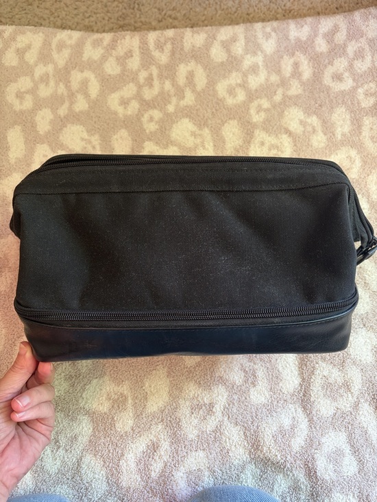 BEIS Handbags - Beis Dopp Kit Toiletry Bag